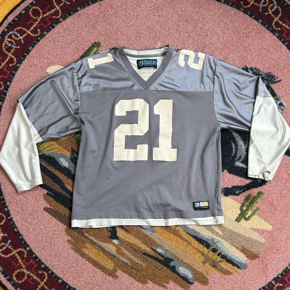 VINTAGE Y2K ATHLETIC LONG SLEEVE